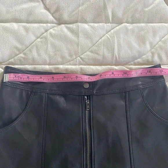 Social Tourist Black Faux Leather Mini Skirt - Picture 6 of 8